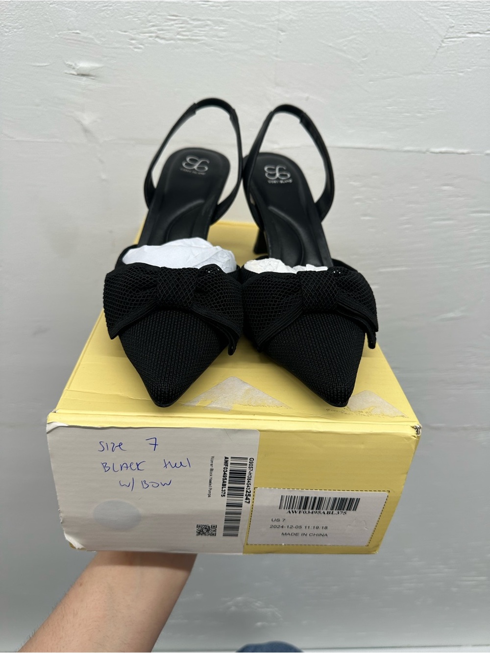 Cosy island black heel with bow